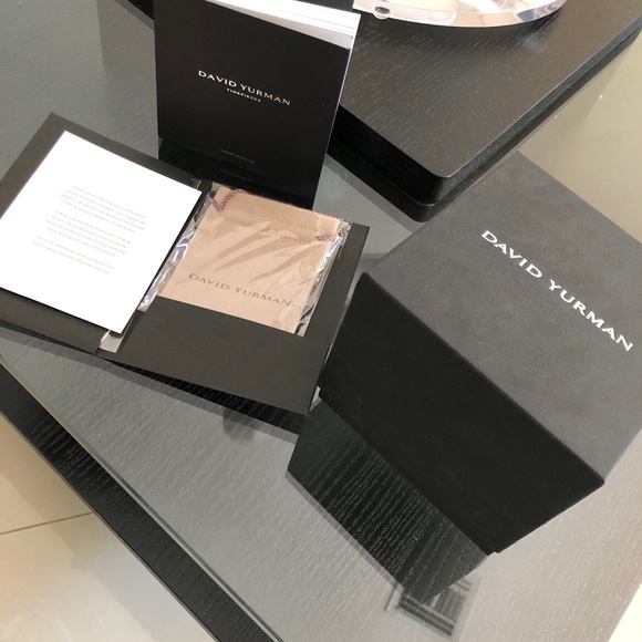 SOLD ‼️DYClassic 38MM Stainless Steel Quartz Watch - Picture 8 of 8